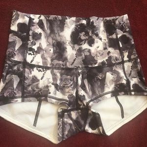 Lululemon yoga shorts black white floral